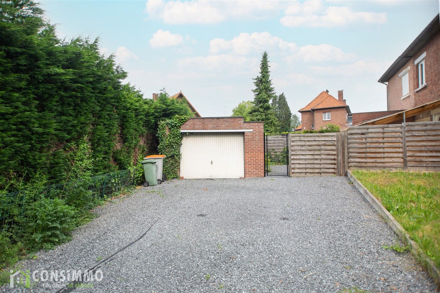 Gezellige, op te knappe woning in Maasmechelen! foto 5