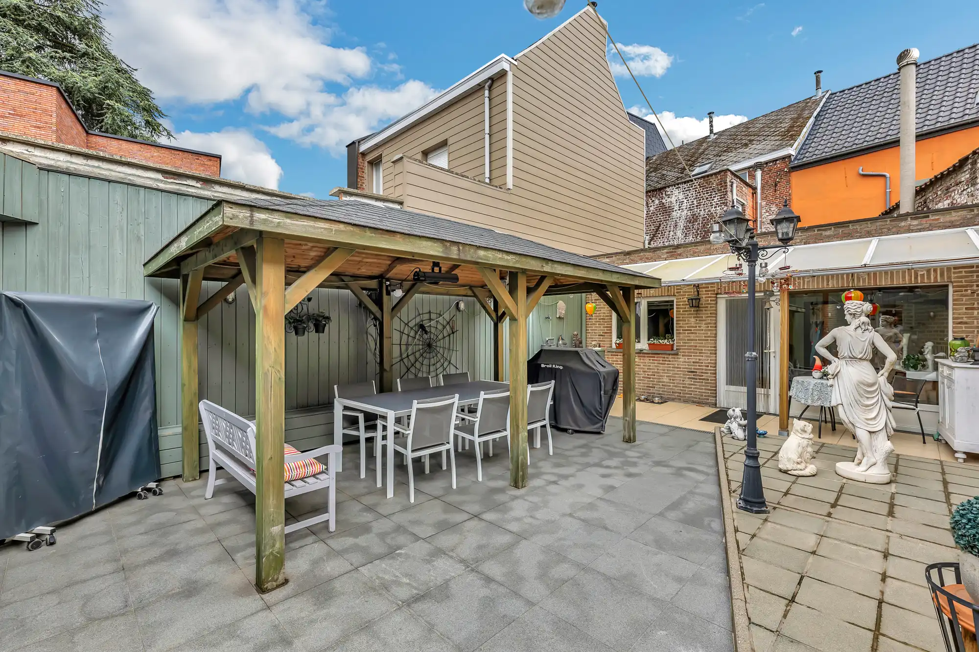 Instapklare woning met ruime bijruimte en garage in Ninove foto 19