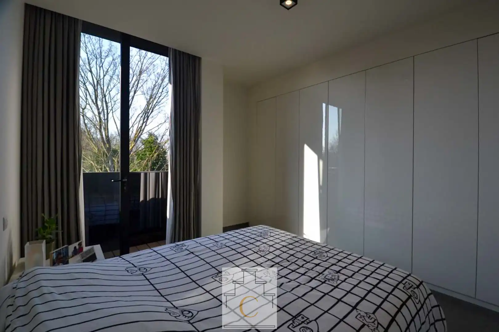 Lichtrijk appartement met terrassen en autostandplaats te St Michiels foto 11
