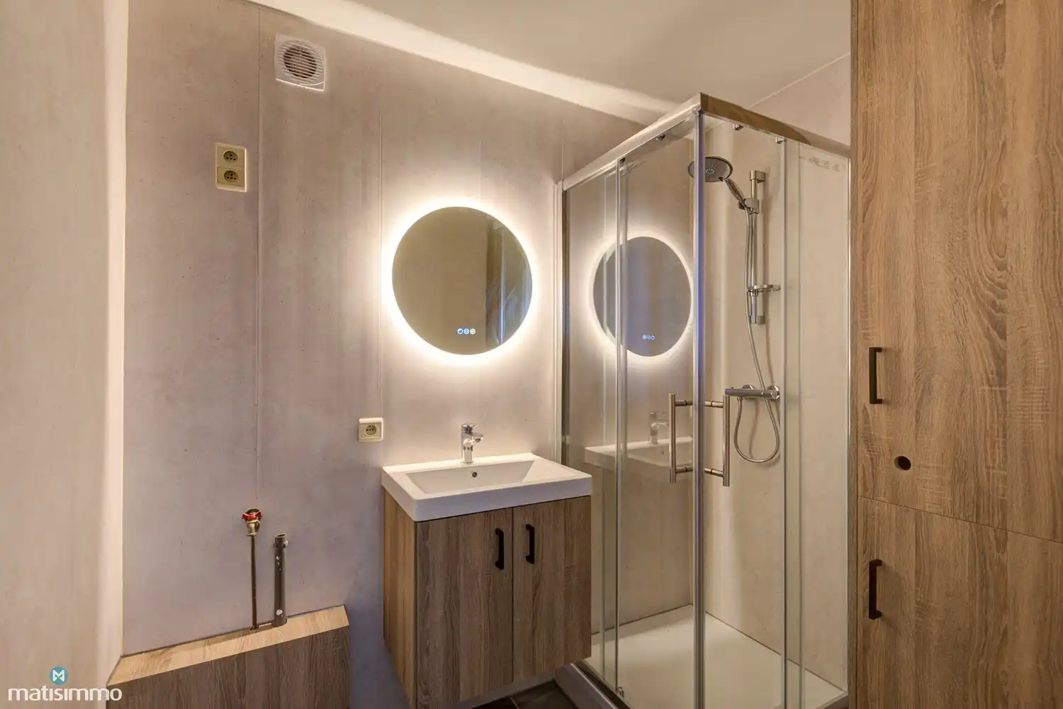 INSTAPKLAAR APPARTEMENT MET TWEE SLAAPKAMERS EN GARAGE NABIJ HET CENTRUM VAN LANAKEN foto 10