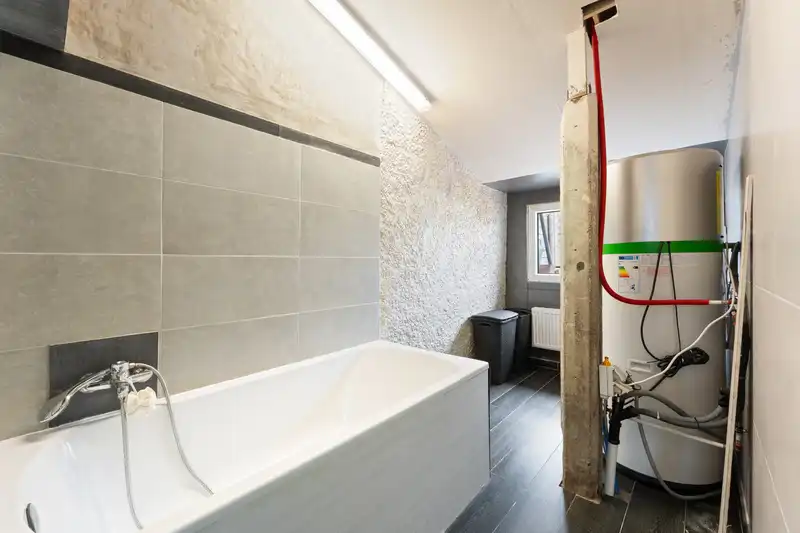 Beveren Roeselare : Nabij de kerk in Beveren ruime burgerwoning in lichte art-decostijl met 4 slaapkamers en zonnige tuin opp. 270 m² foto 9