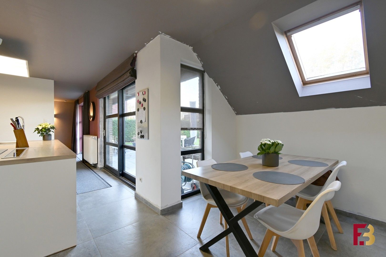 Ruim wonen met zicht op de natuur foto 9