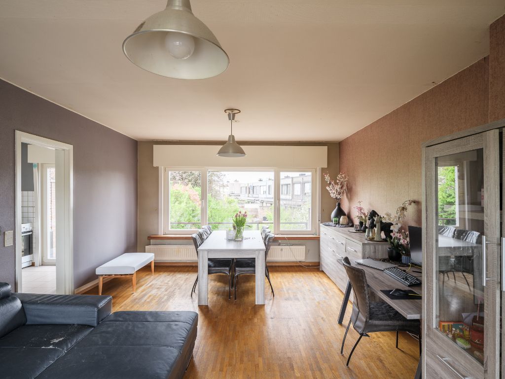 Merelbeke – op een boogscheut van Gent. Gunstig gelegen bel-étage woning (EPC B) met 4 kamers en een aangename tuin op een perceel van 245 m2. foto 6
