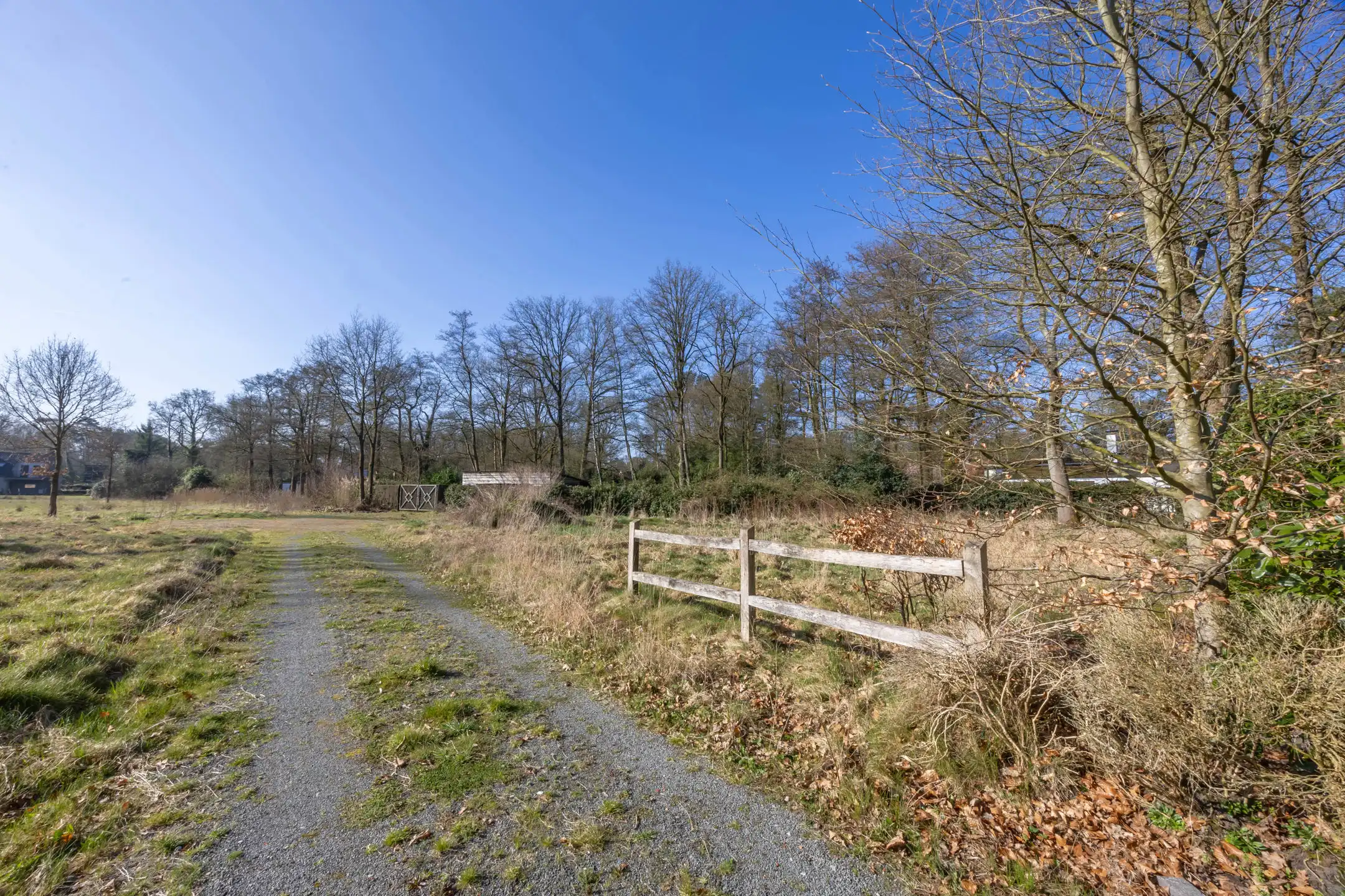 Prachtige bouwgrond met aanpalend natuurgebied op 1,1 ha foto 6