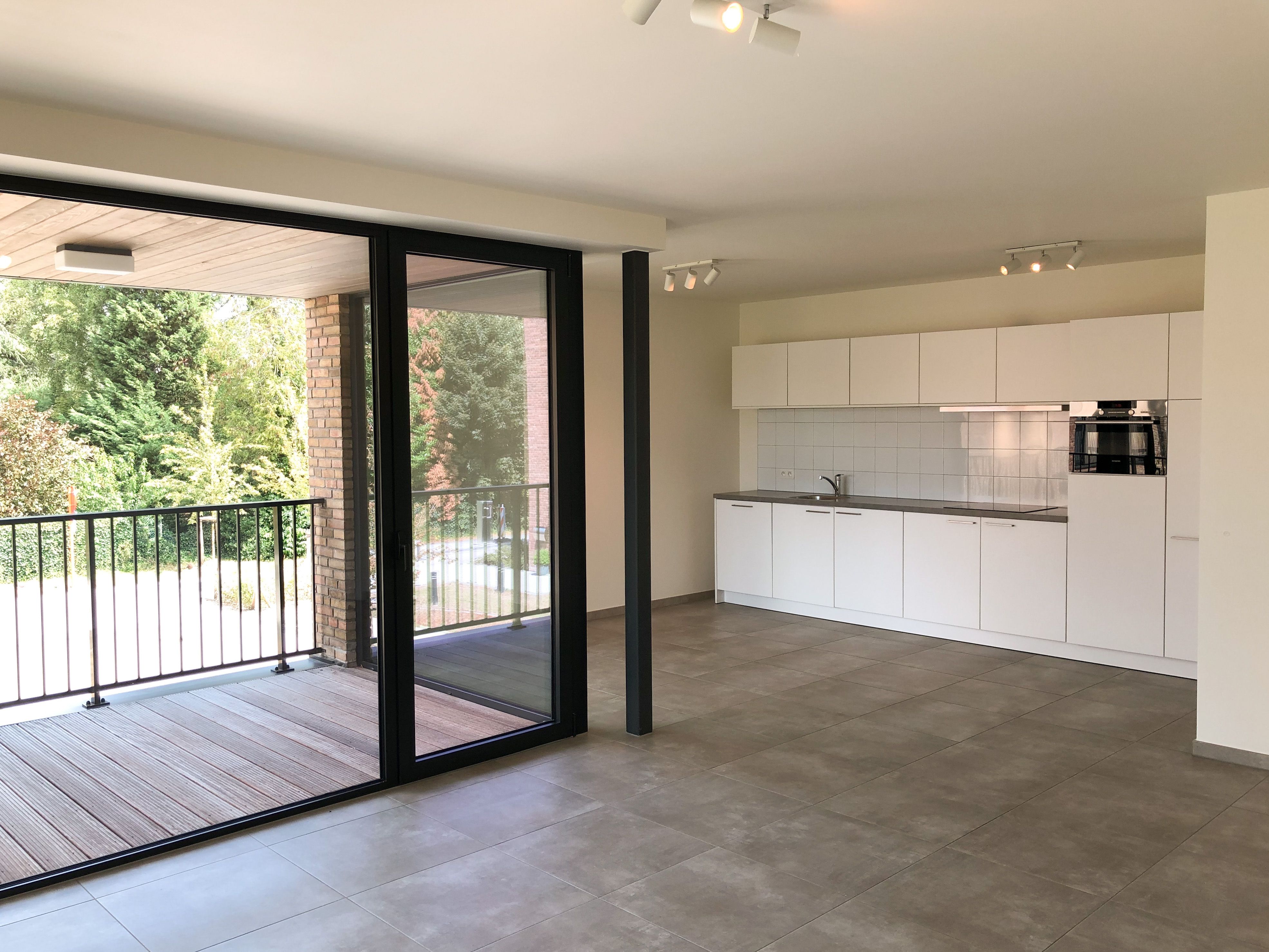 Licht energiezuinig nieuwbouwappartement op unieke site foto 2