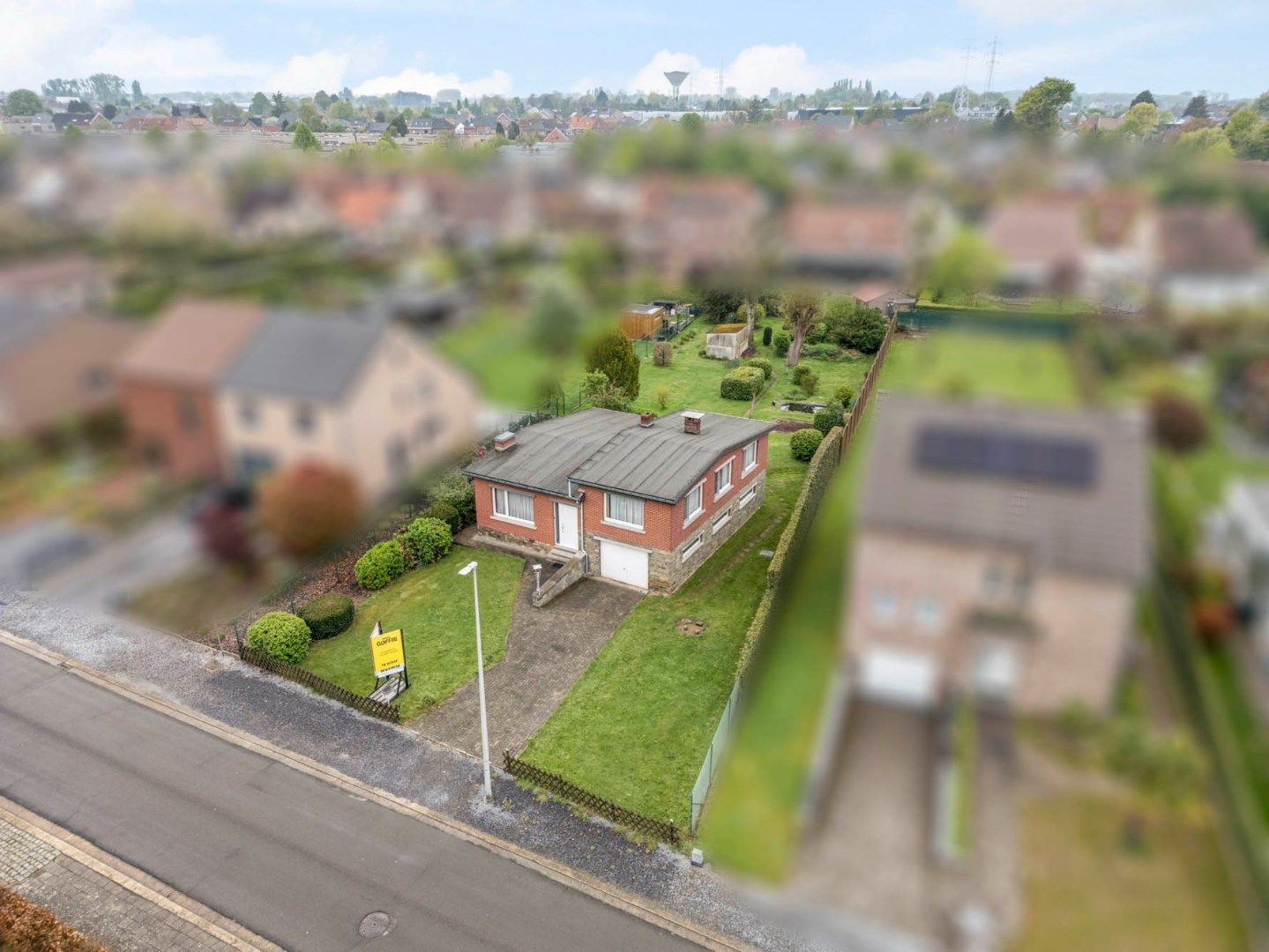 Te renoveren vrijstaande woning op een gunstig gelegen perceel van 12a 07ca vlakbij het centrum foto 34