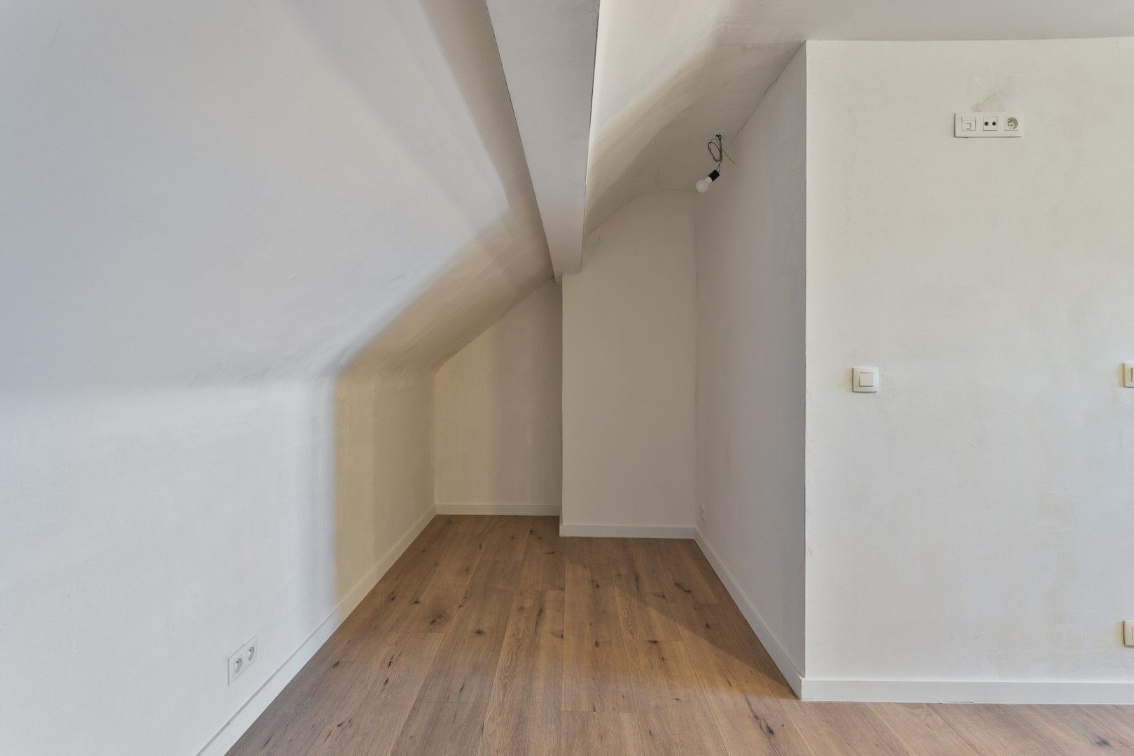 Recent gerenoveerde woning met groen zicht in Ruiselede foto 19