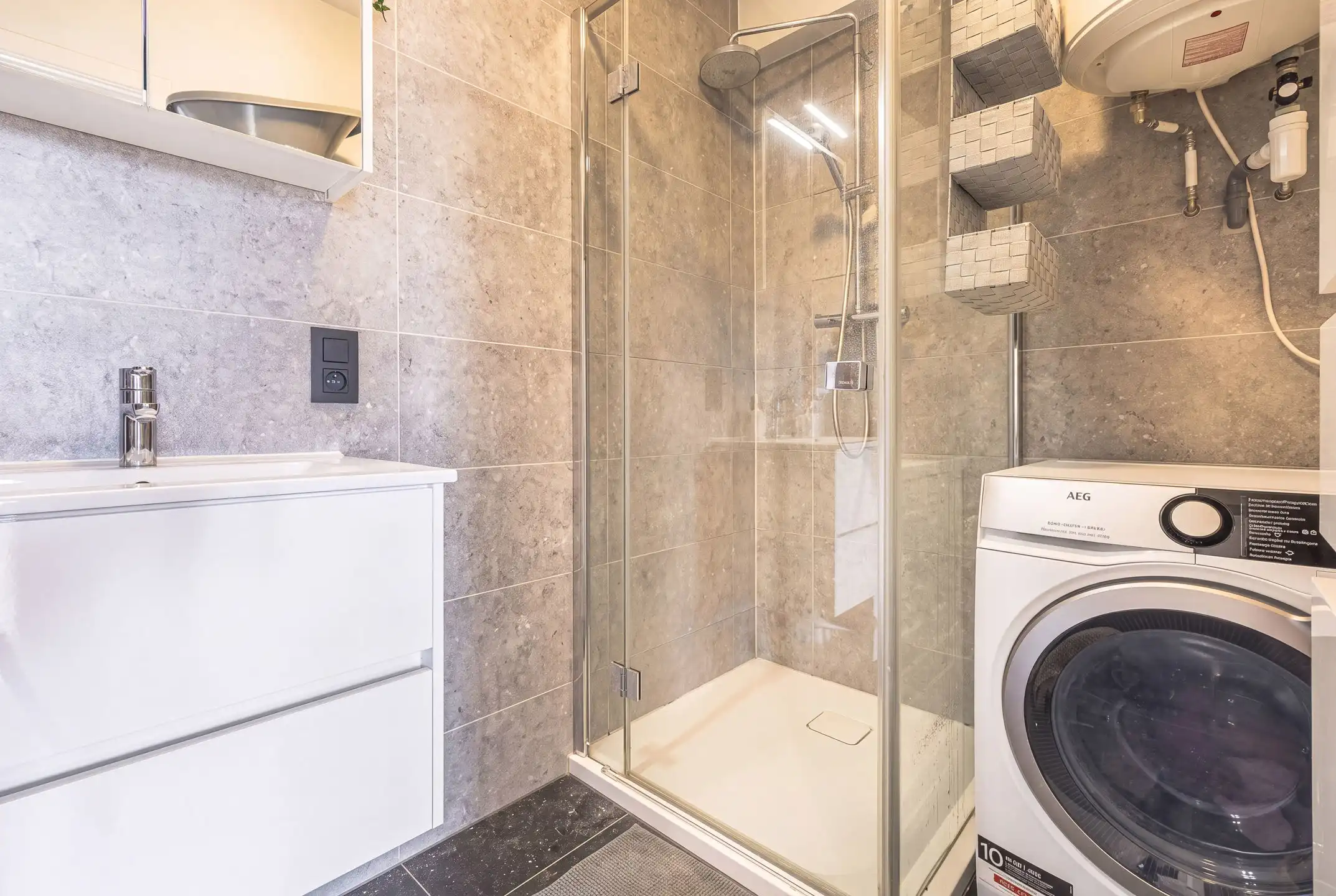 Mooi appartement met 2 slaapkamers, terras en kelder foto 18