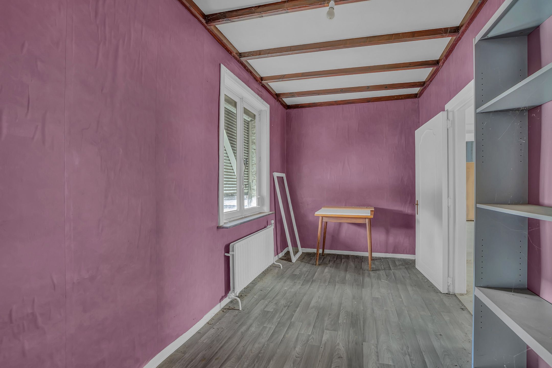 Te renoveren woning met veel opslagruimte en mogelijkheden! foto 24