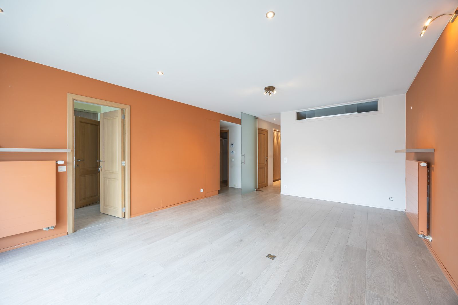 Subliem 2 slpk appartement met terras pal aan de jachthaven. foto 5