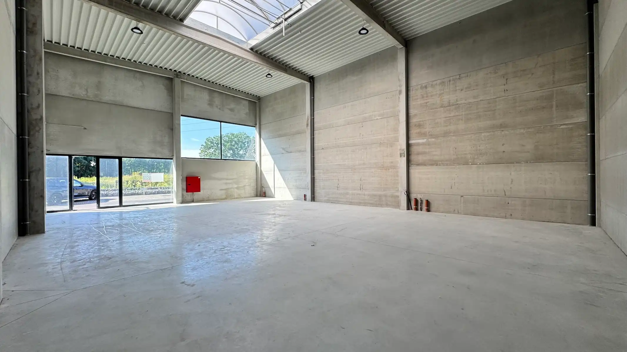 KMO-unit van 216 m² en 3 parkeerplaatsen foto 5