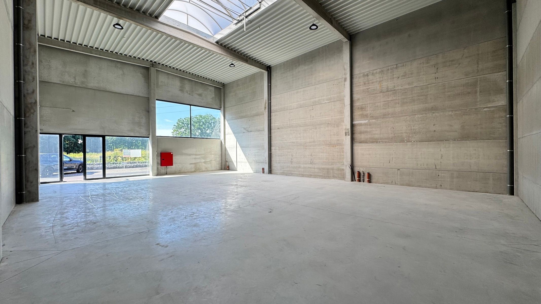 KMO-unit van 216 m² en 3 parkeerplaatsen foto 5