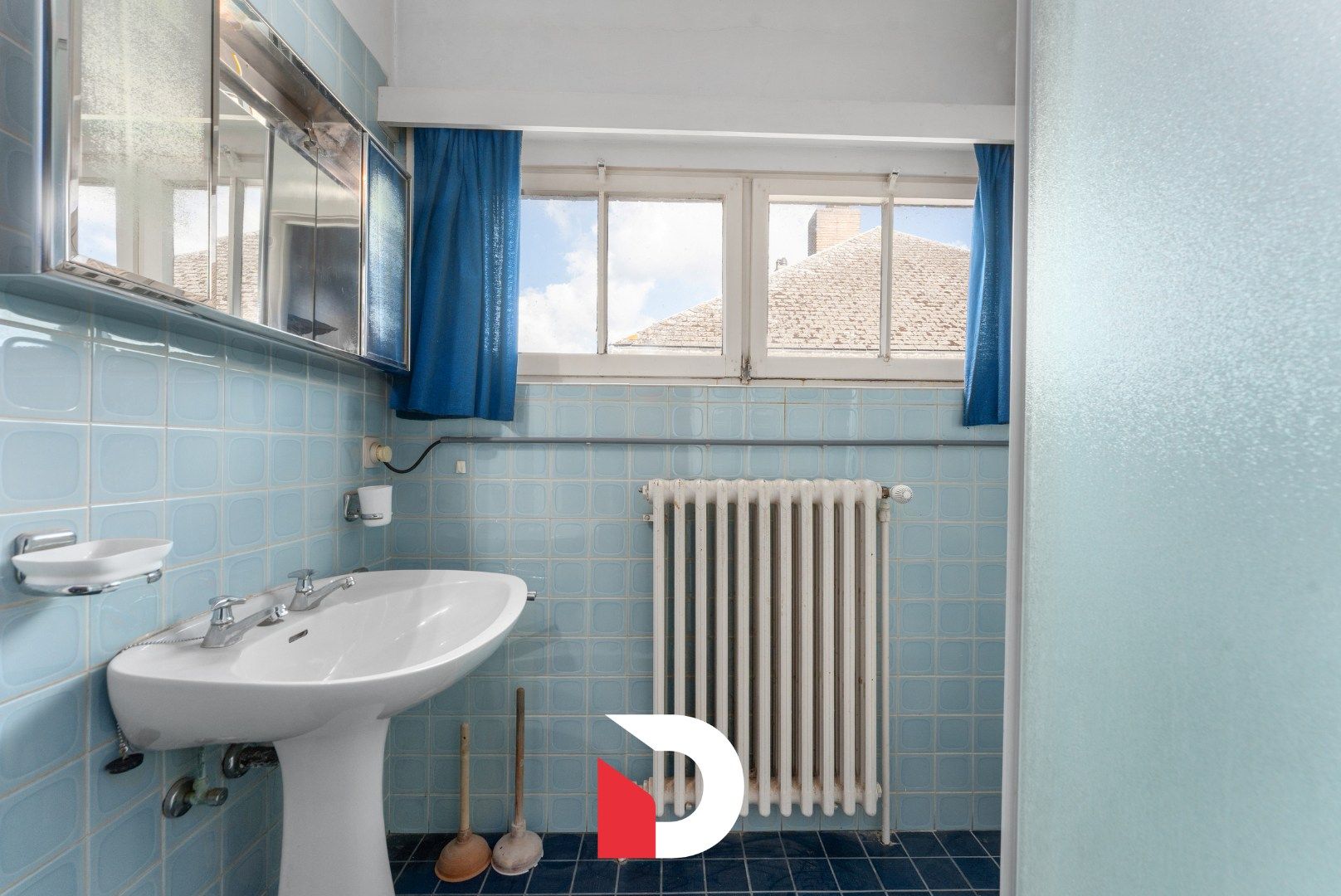 Te renoveren karakterwoning met diepe tuin en garage op centrale ligging foto 15