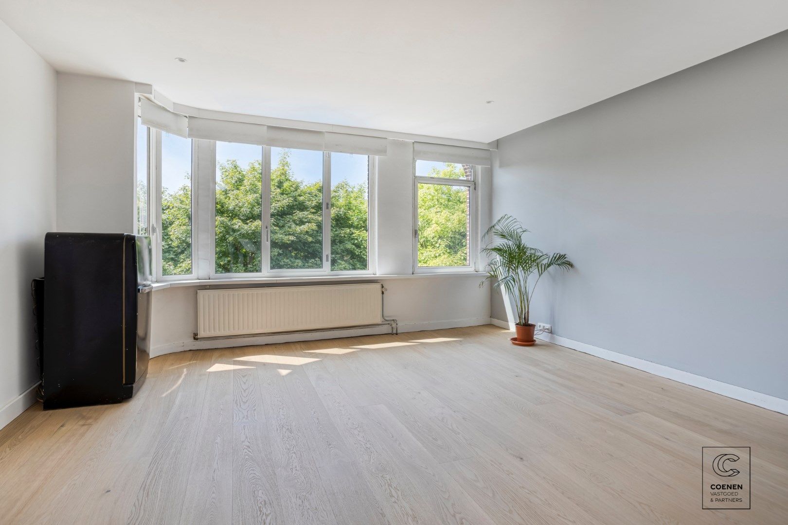 Instapklaar herenhuis van 241 m² met drie slaapkamers, gelegen in Mortsel! foto 17