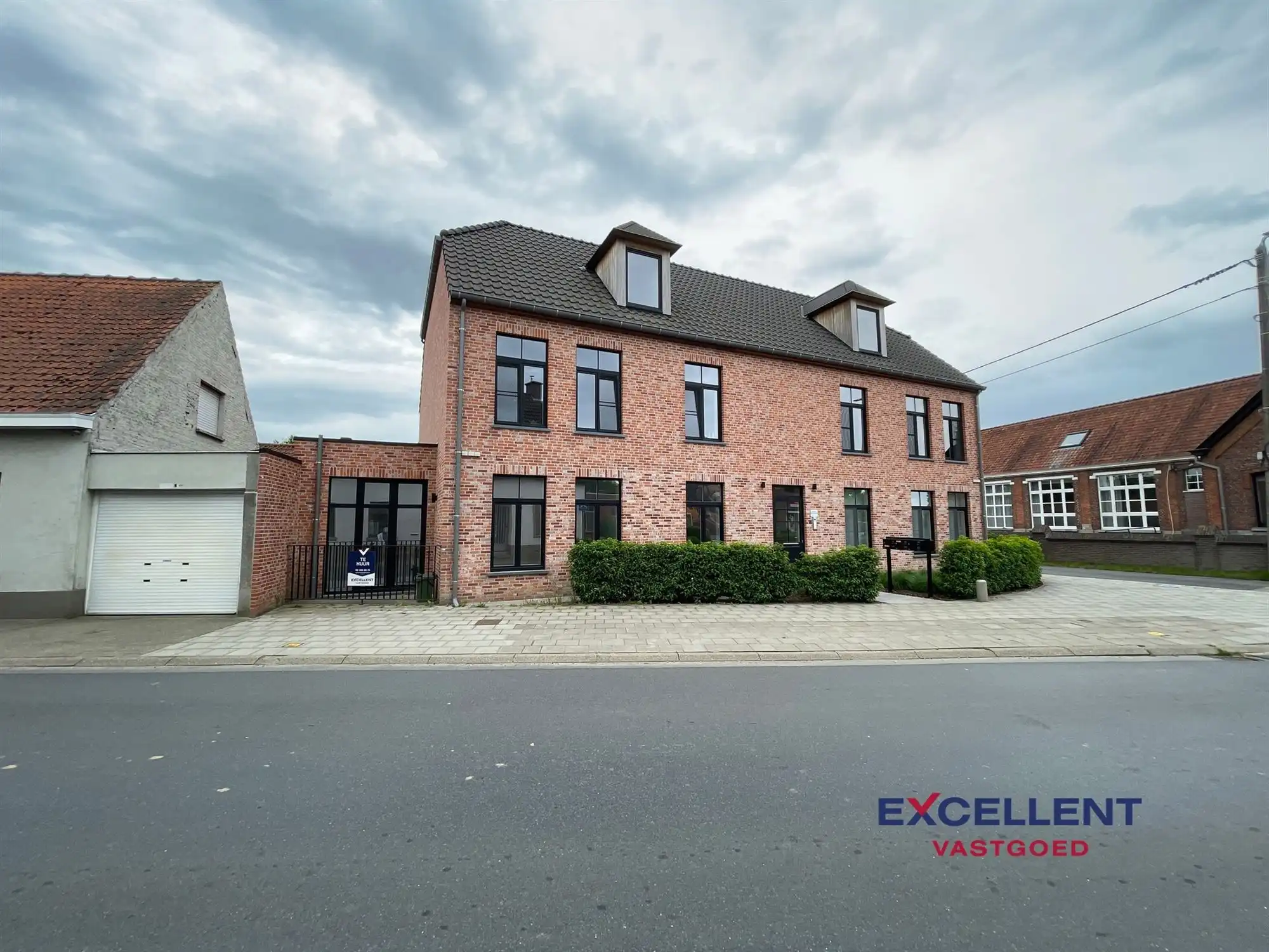 Nieuwbouw appartement met 1 slaapkamer en garage te huur in Vinkt (Deinze)! foto 14