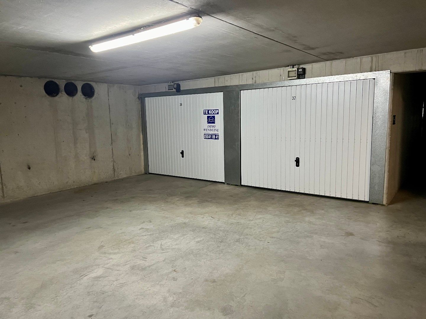 Gesloten garagebox - vlakbij de Zeedijk foto 3