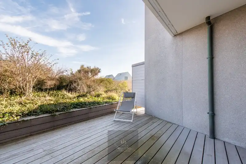 Uitzonderlijk doorloop-appartement aan het strand van Groenendijk. foto 17