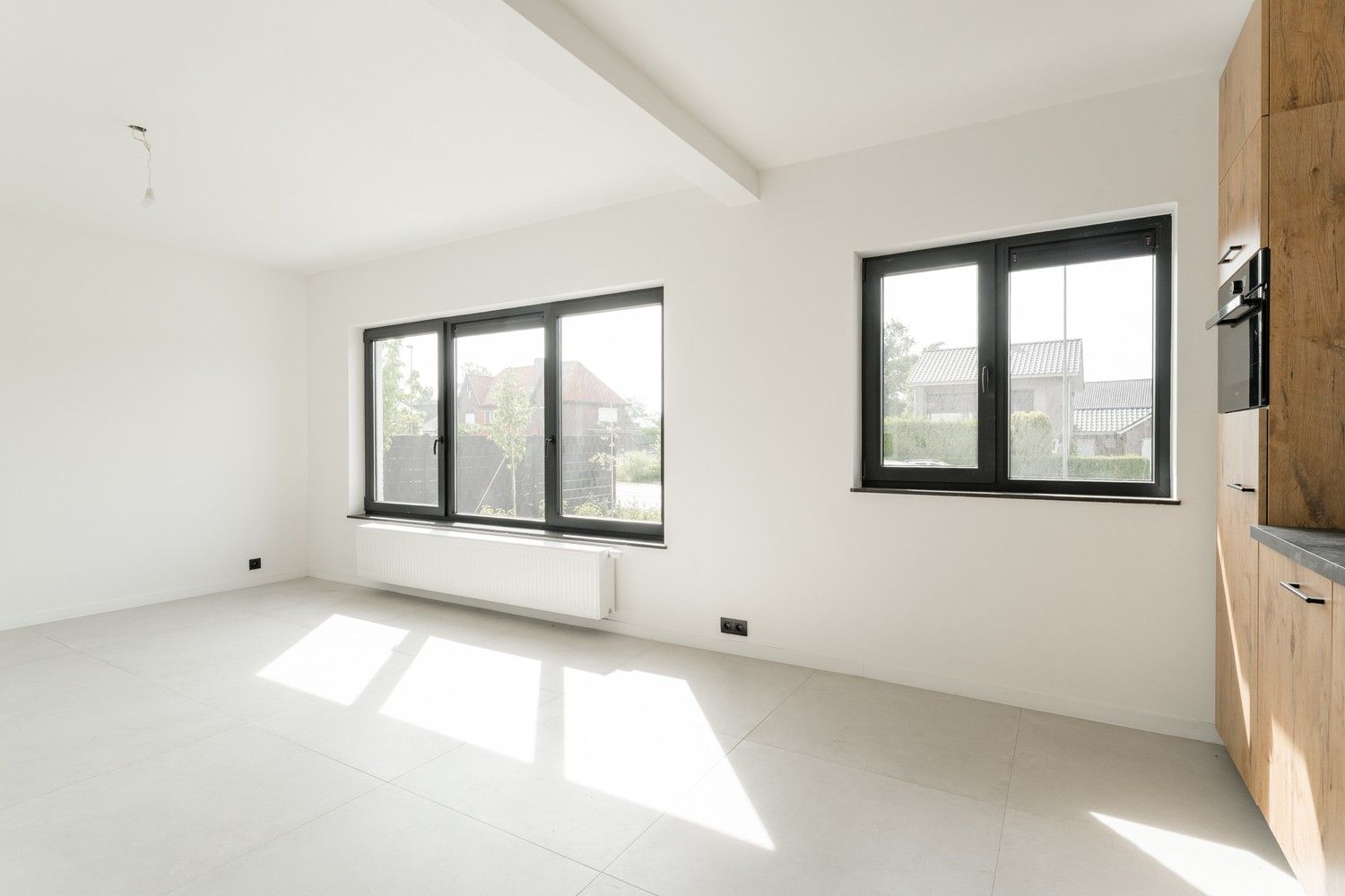 Prachtig 3 slaapkamer appartement met garagebox en privatieve berging foto 11