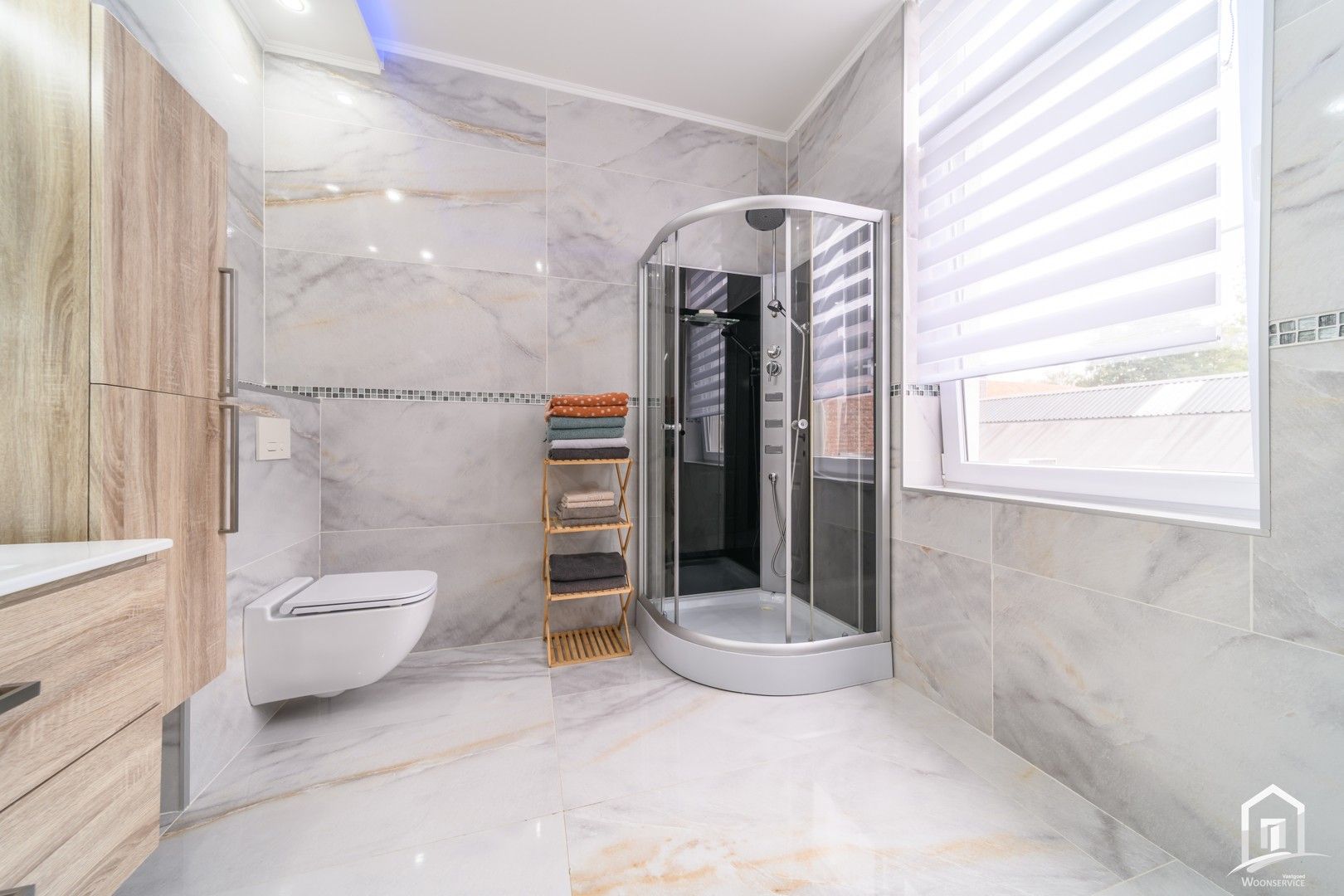 Instapklare, gerenoveerde woning aan de stadsrand van Aalst foto 10