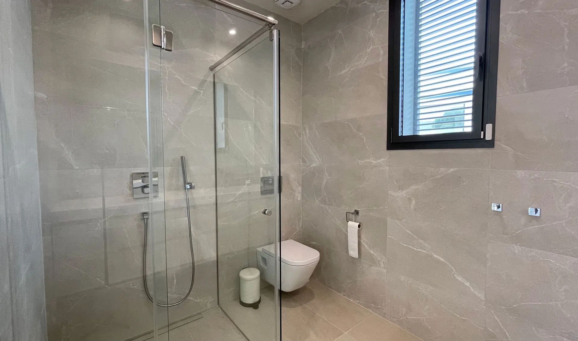 Modern meesterwerk in Nagüeles – waar luxe, ruimte en design samenkomen aan de Golden Mile van Marbella foto 25