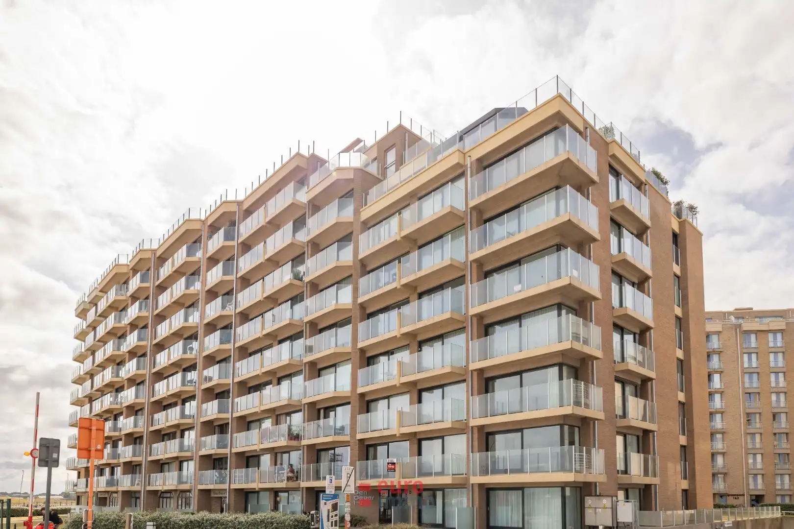 Doorloopappartement met dubbel uitzicht in Residentie Den Oever foto 15