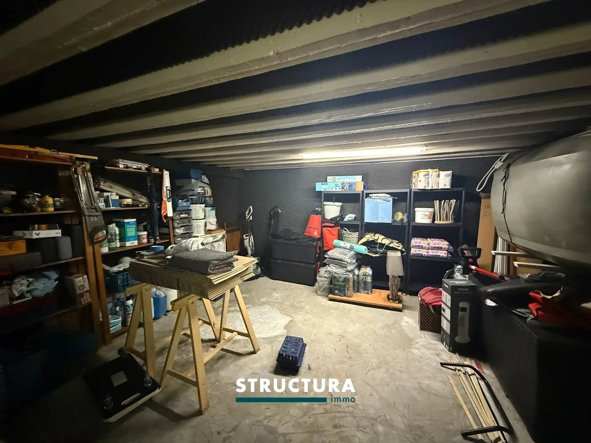 Woning met staanplaats  foto 17