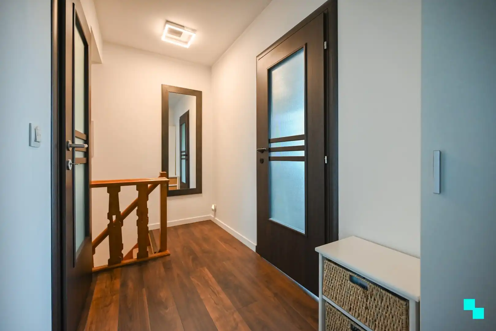 Instapklare, gerenoveerde woning met achteruitgang te Izegem foto 19