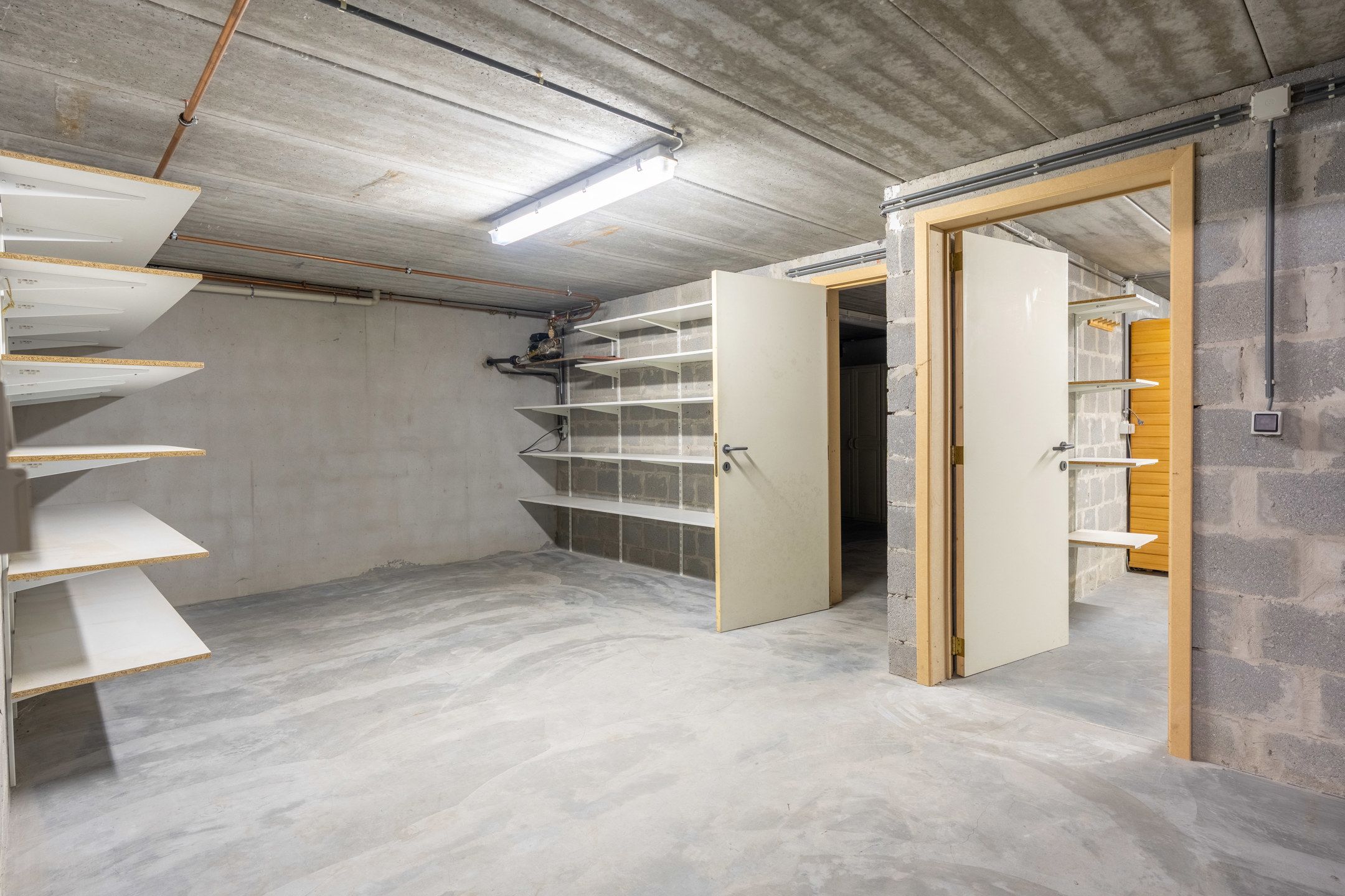 Ruime woning met 4 slpks op mooi zuidperceel van 1.041 m²  foto 41