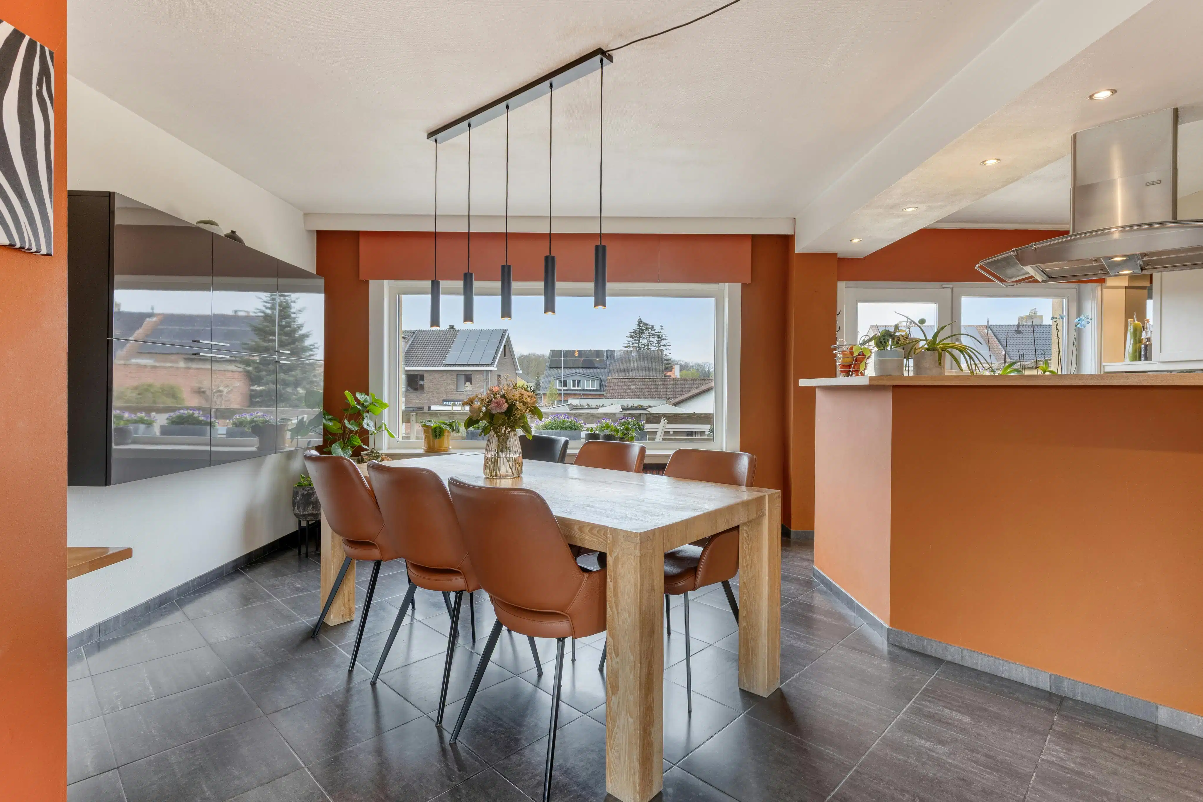 Halfopen woning te koop in doodlopende straat te St-Michiels foto 7