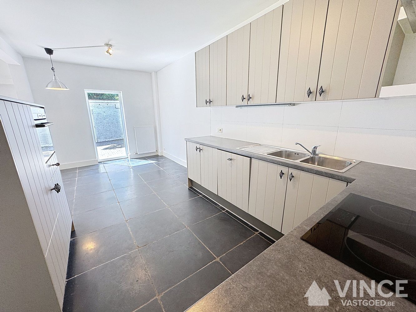 Leuke woning in een rustige straat foto 11