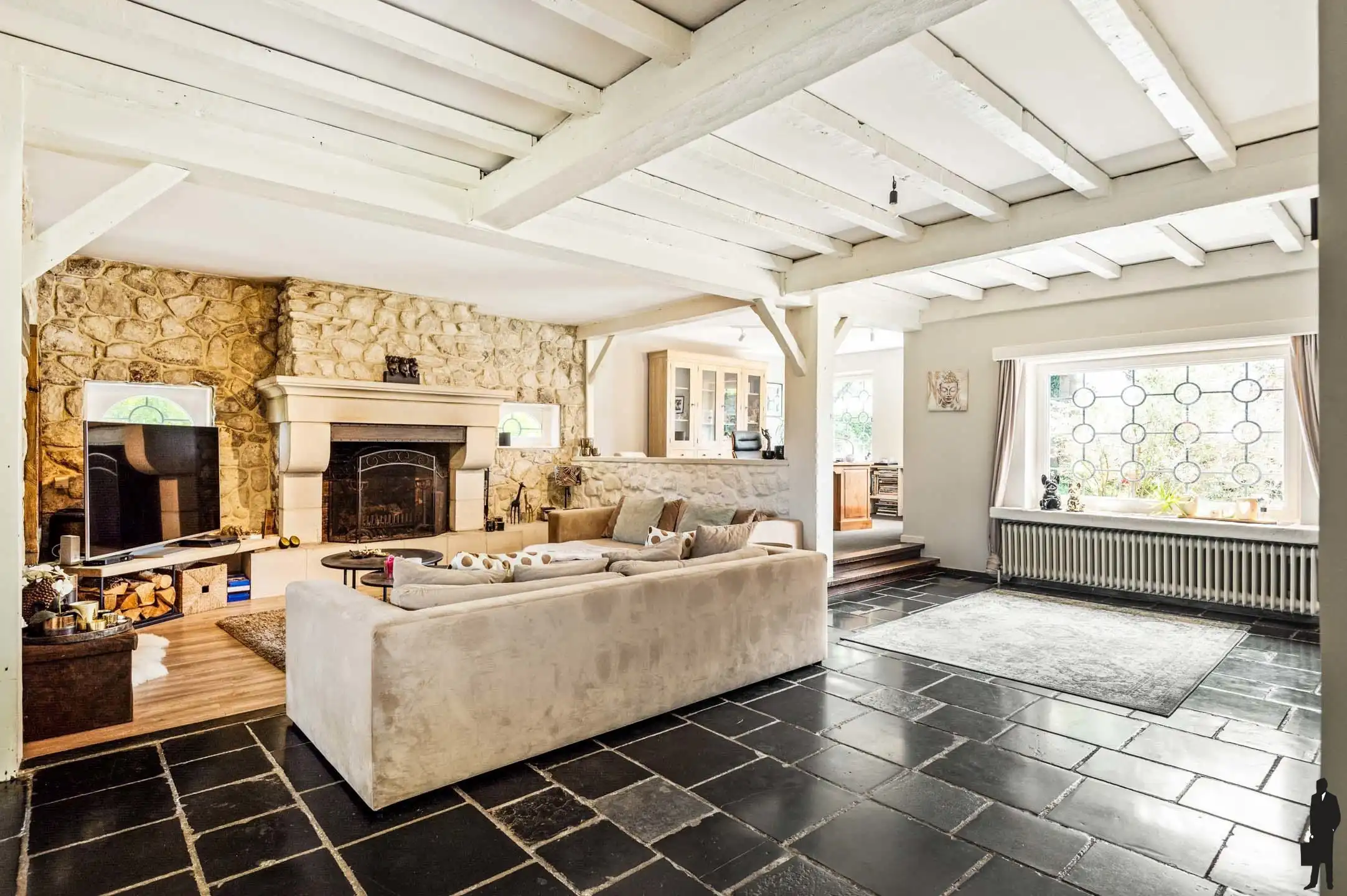 Exclusieve villa met zwembad en professionele ruimte foto 8