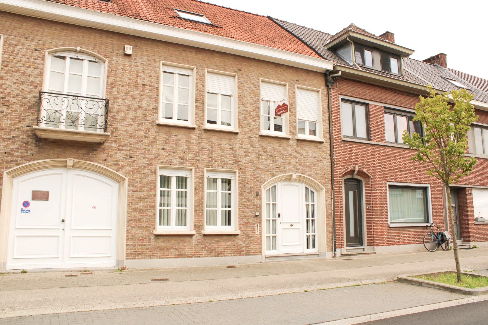 Bijzonder gunstig gelegen ruime gezinswoning met 4 slaapkamers, tuin én dakterras te koop nabij het centrum van Beveren-Waas foto 3