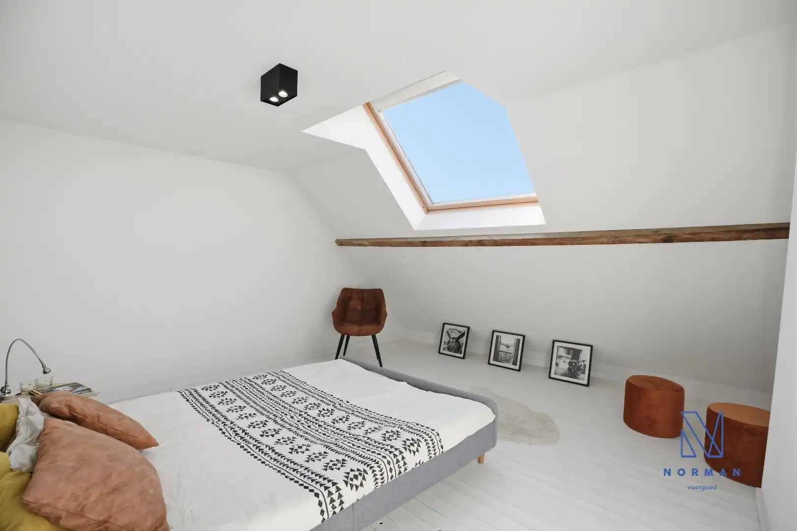 Volledig gerenoveerde woning te koop in het centrum van Ingelmunster met 3 slaapkamers. foto 13
