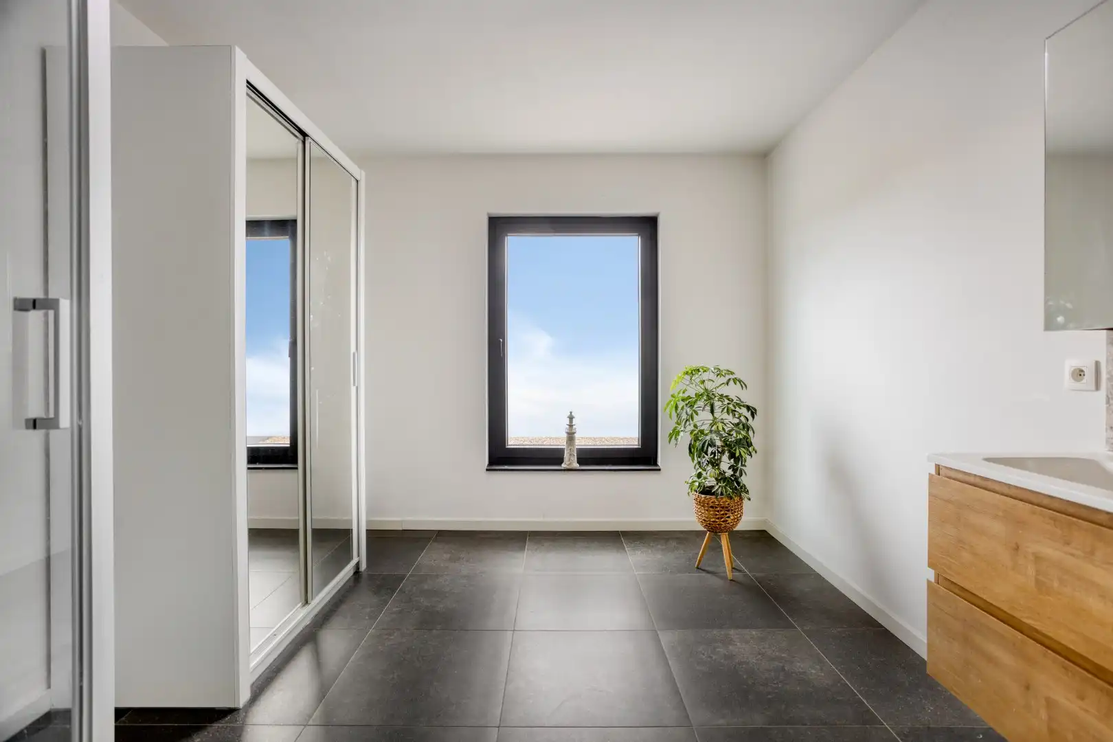 Ruime nieuwbouwwoning met 3 SLKPS onder registratierechten!  foto 23