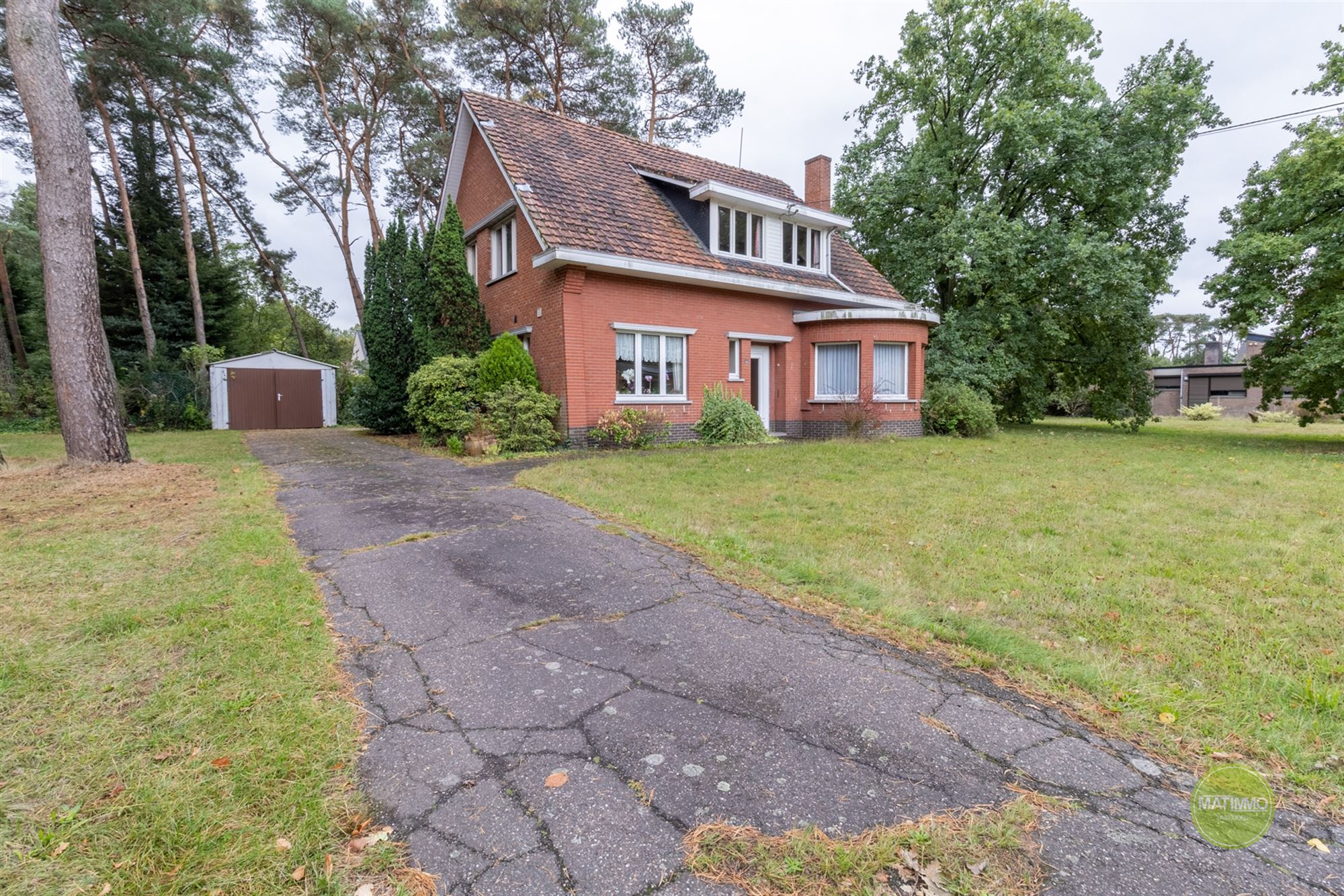 Vrijstaande woning op royaal perceel met bos in Mol-Sluis foto 24