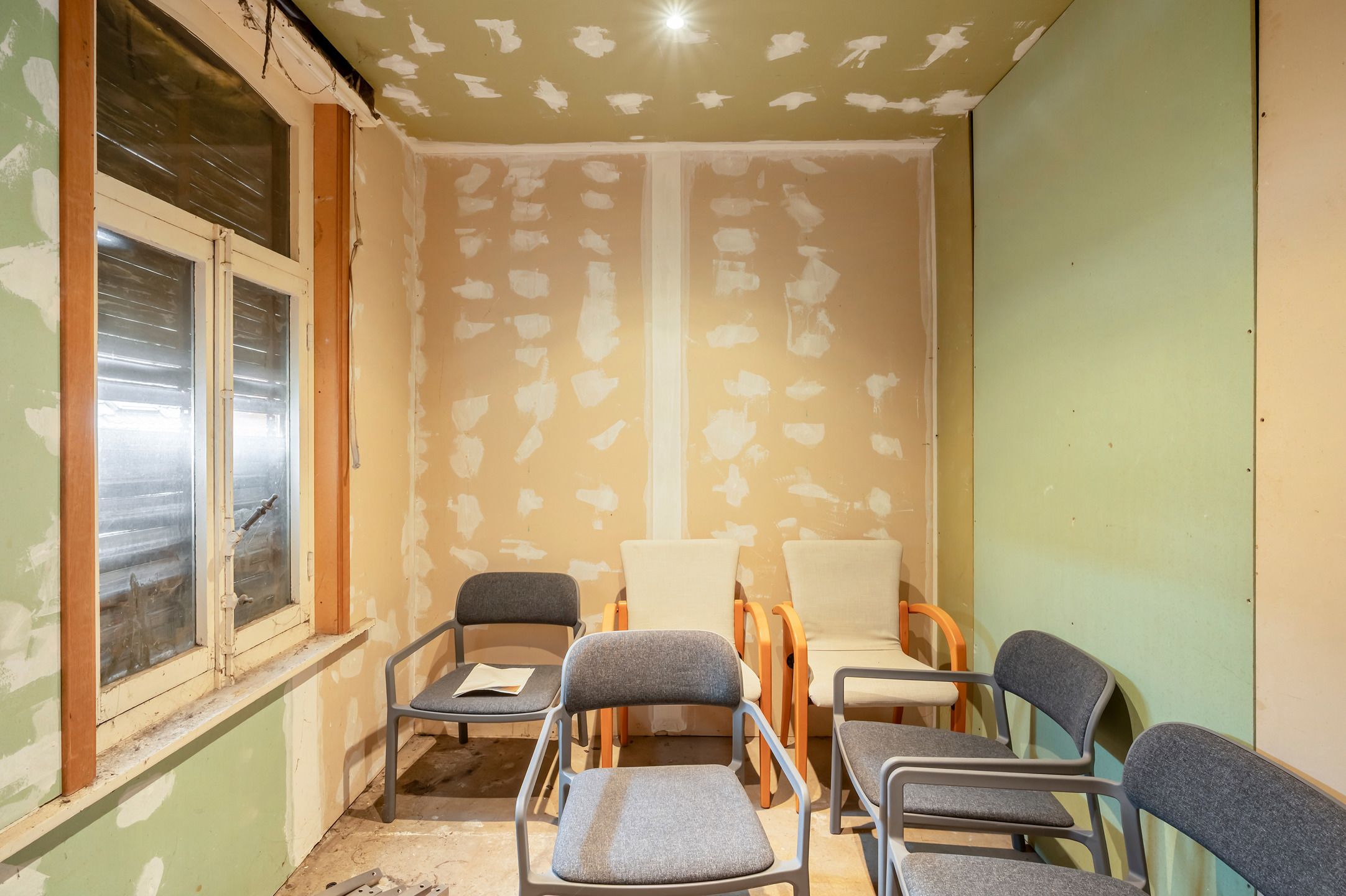 Deels gerenoveerde parel met mogelijkheden en weidegrond! foto 21