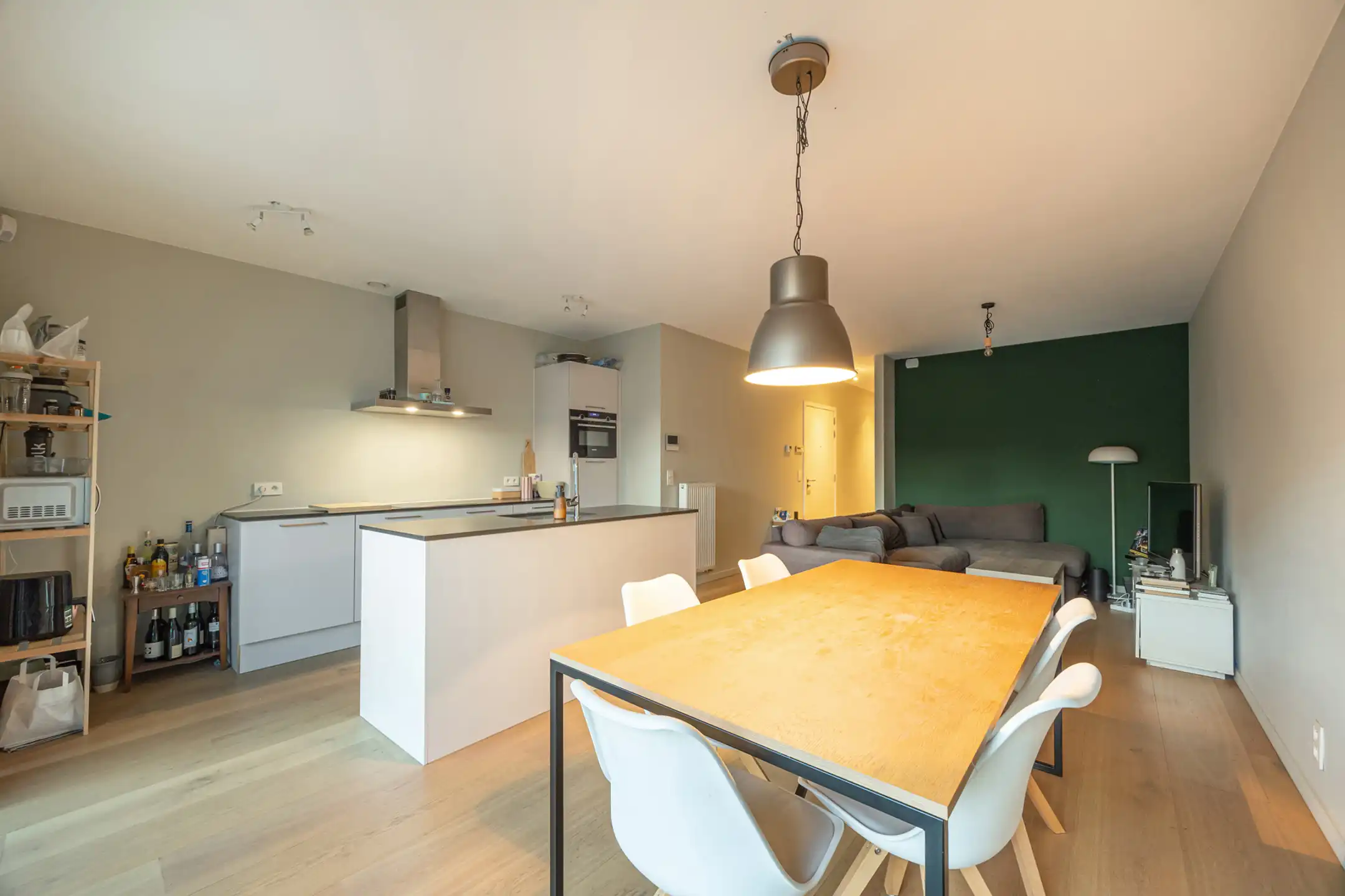 Recent appartement met 2 slaapkamers en terras foto 5