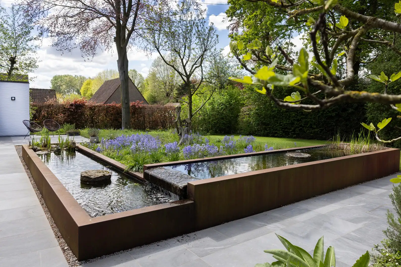 Ruime, alleenstaande woning met mogelijke praktijkruimte. foto 9