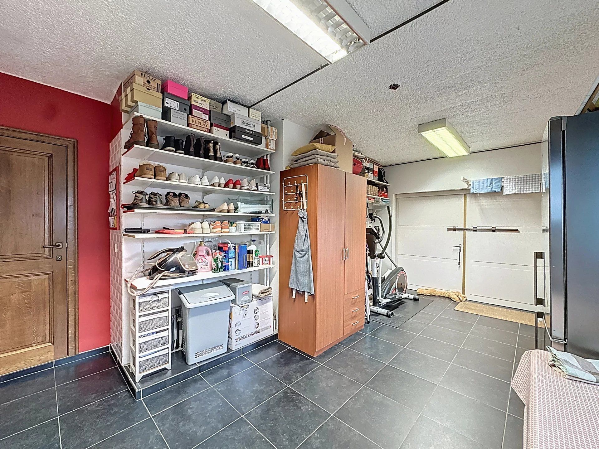 Zeer verzorgde landelijke woning op prachtig perceel met 3 slaapkamers en 2 badkamers. foto 31