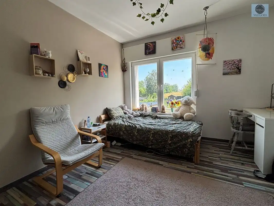 GERENOVEERDE WONING MET 3 SLAAPKAMERS foto 8