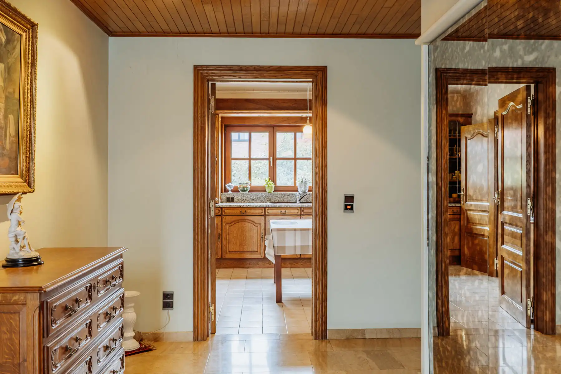 Prachtige instapklare laagbouwvilla op een zeer ruim perceel foto 16