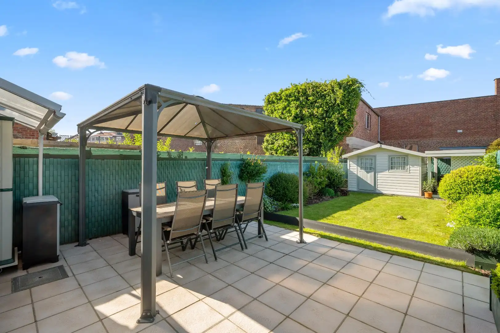 Licht te renoveren gezinswoning met tuin en 3 slaapkamers in Tienen foto 3