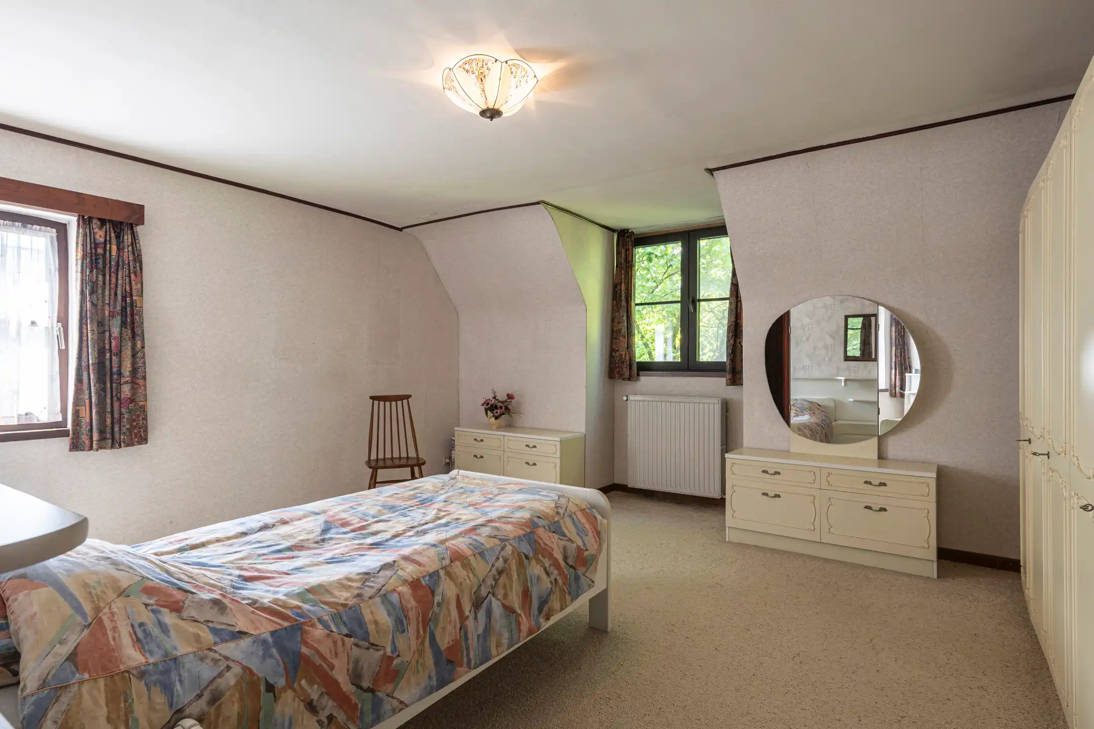 Te renoveren woning met 6 slpk. op 2.581 m² foto 16