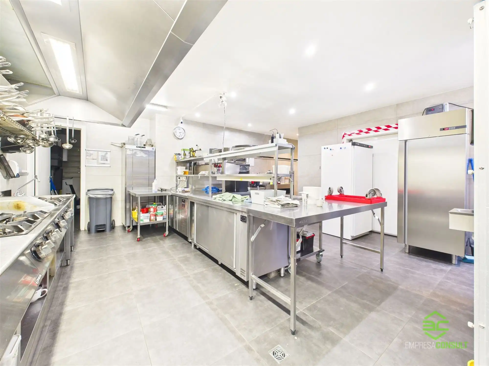 Instapklaar restaurant op een topligging in Schulen! foto 19