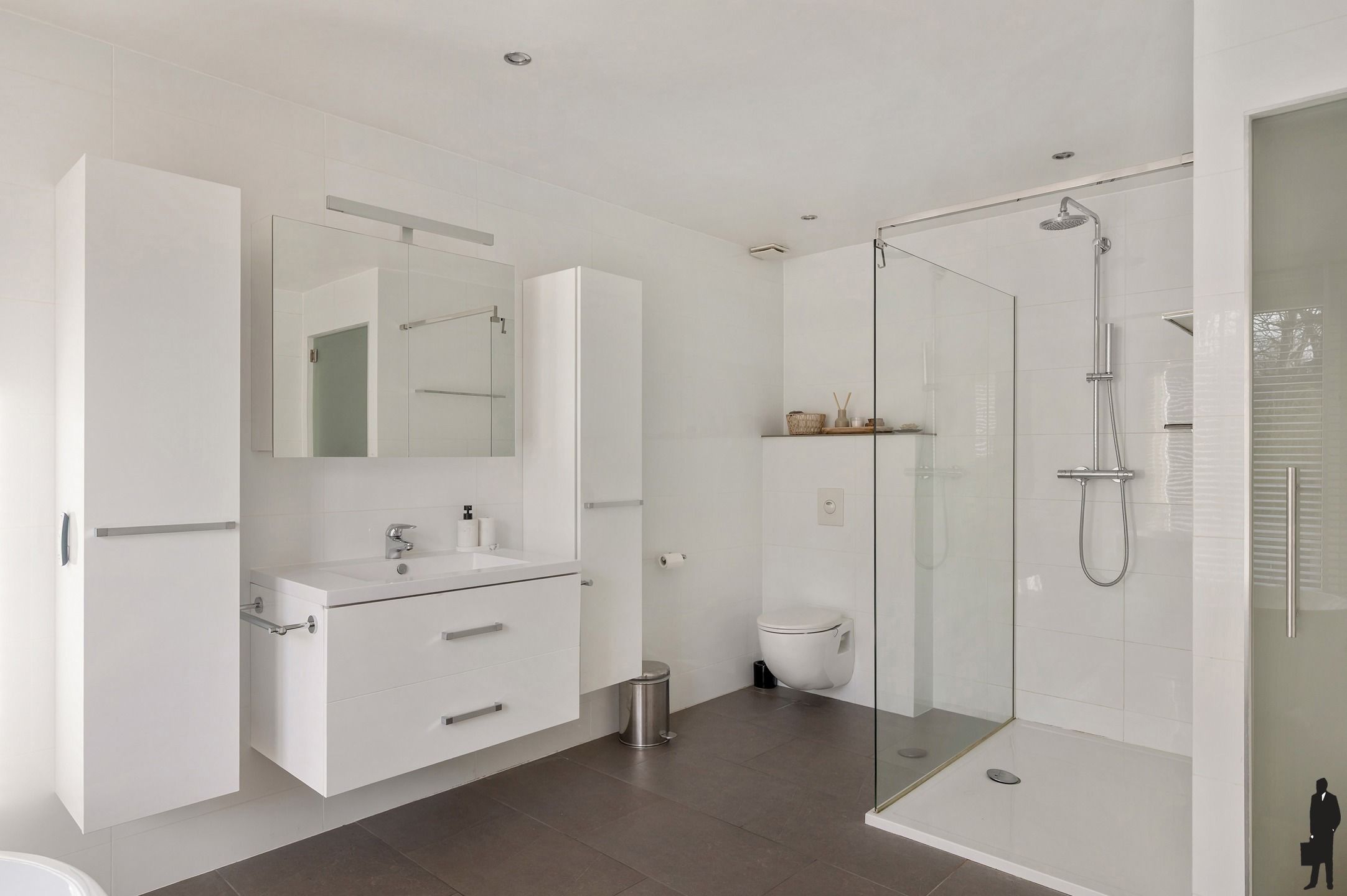 Moderne villa met zwembad foto 24