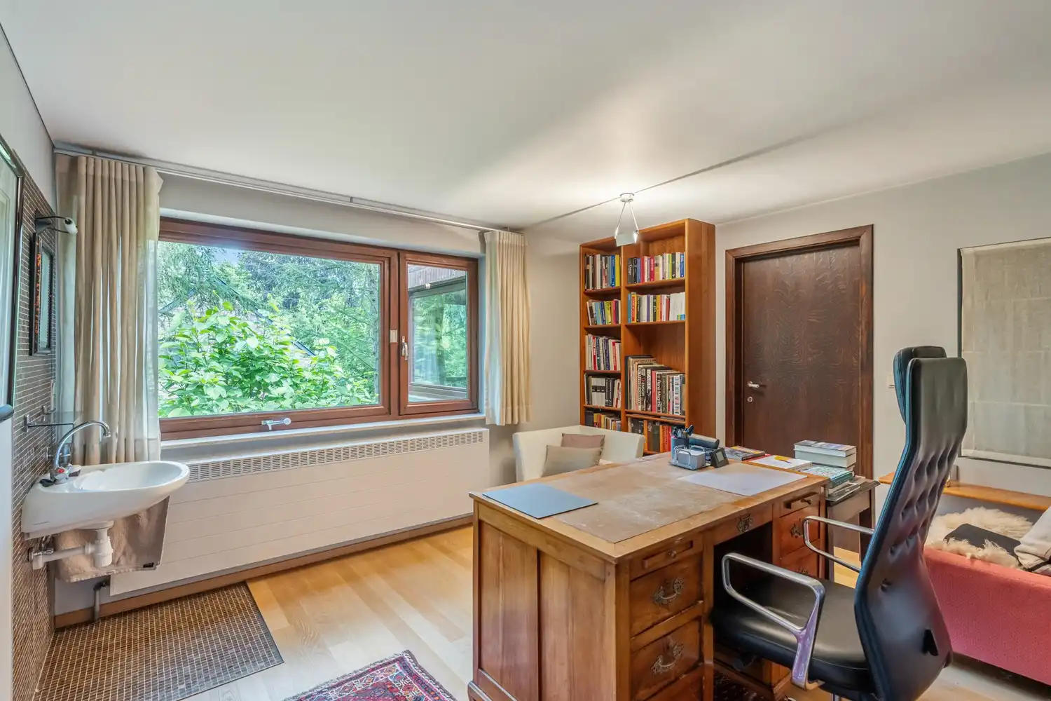 Ruime, te moderniseren villa met 5 slaapkamers en atelier op een perceel van 25 are 57 ca in het groen te (hoog) Linden ! foto 14