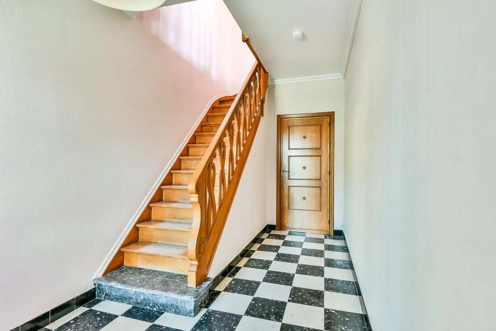 Halfopen woning op toplocatie met prachtig uitzicht op De Krekemeersen! foto 4