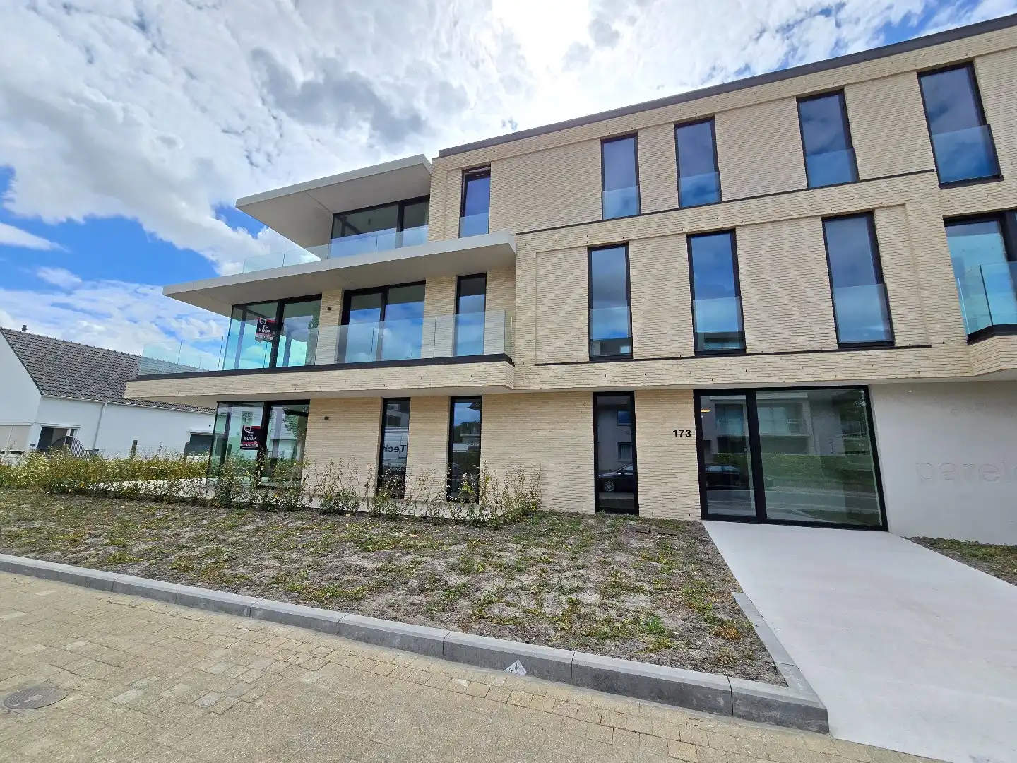 Gelijkvloers 3 slpk appartement foto 2