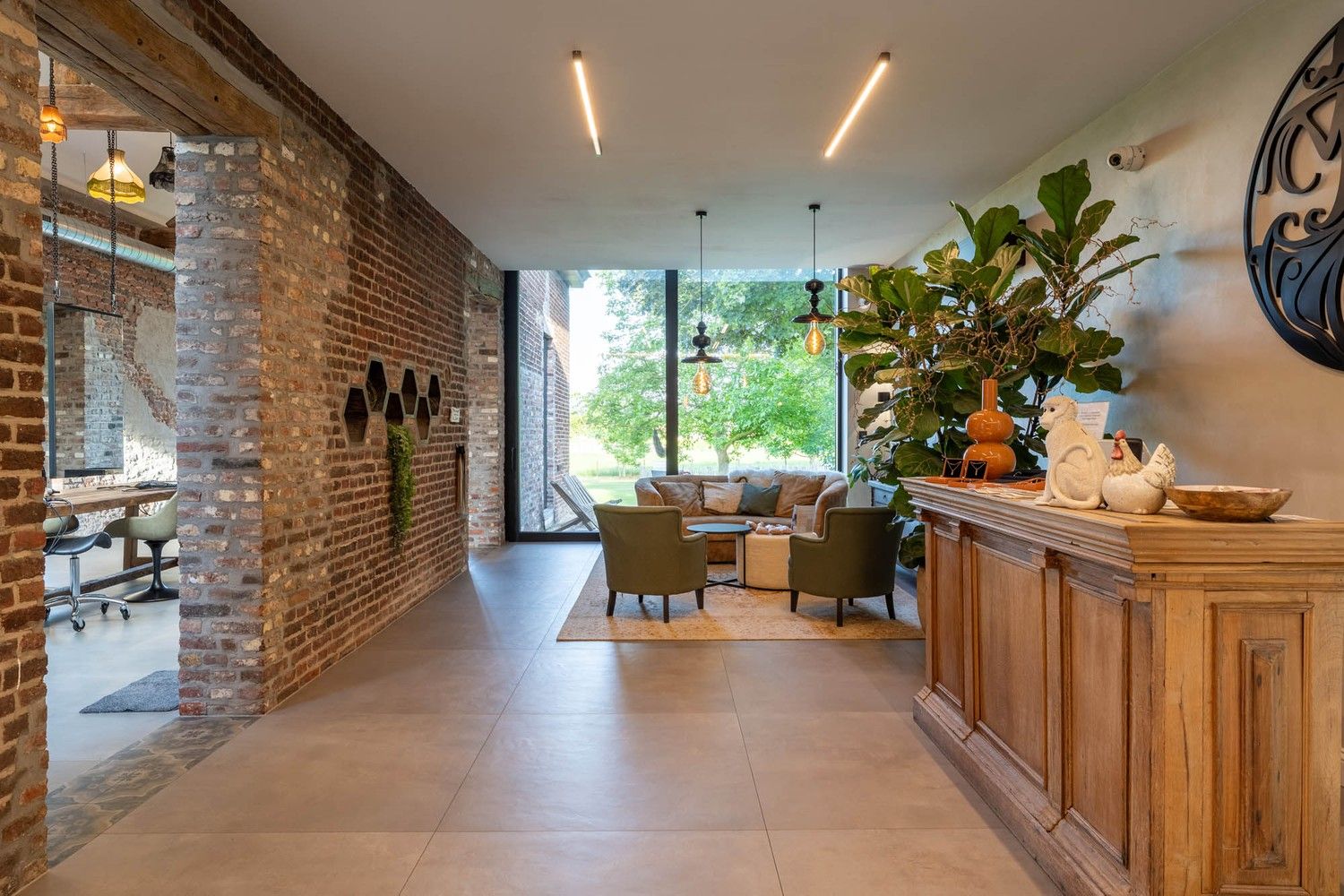 Karaktervol herenhuis met modern comfort in een groene, landelijke setting foto 8