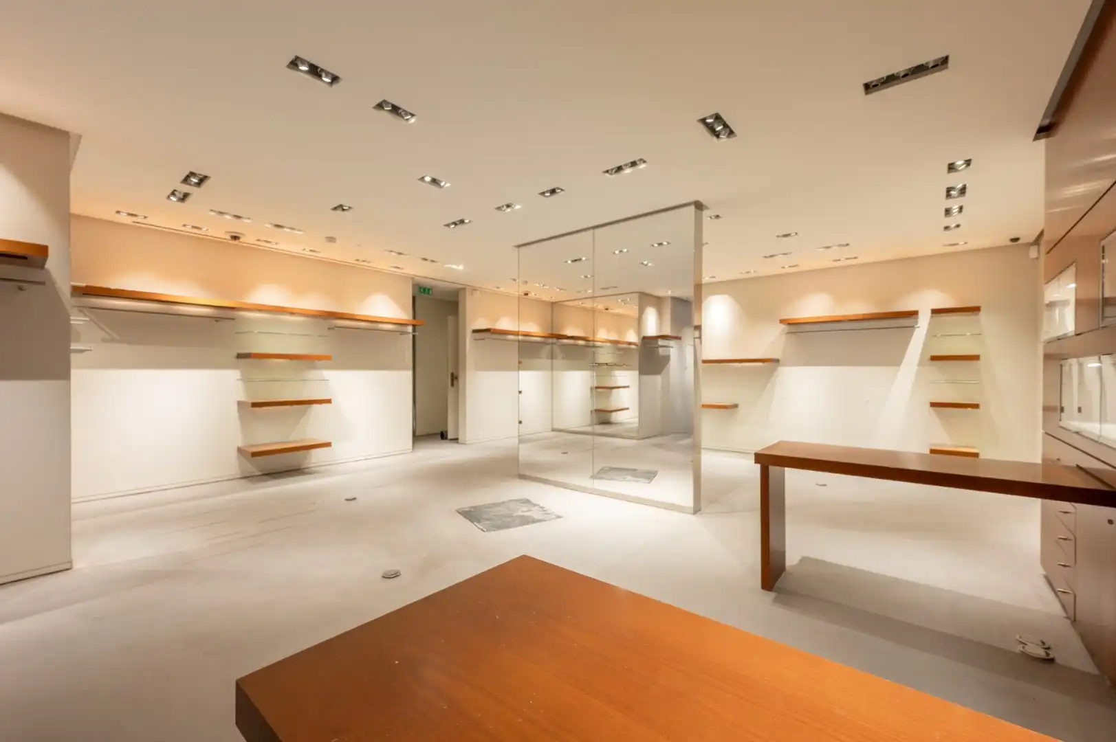 Exclusief handelspand op absolute toplocatie op de Kustlaan foto 7